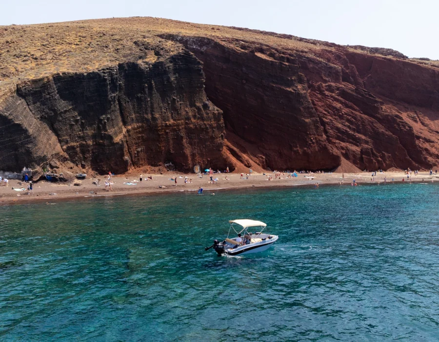 Κόκκινη παραλία